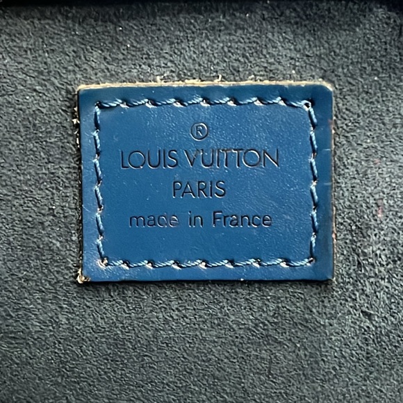 LOUIS VUITTON Vintage Epi Pont Neuf - Picture 12 of 17